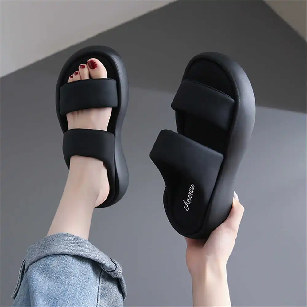 Size 39 Strips Summer Shoes Sa - Luxury Lifestyle Resorts review and price